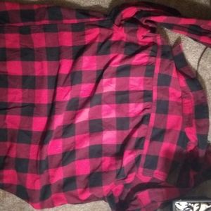 Black and Red Checkered Flannel XL